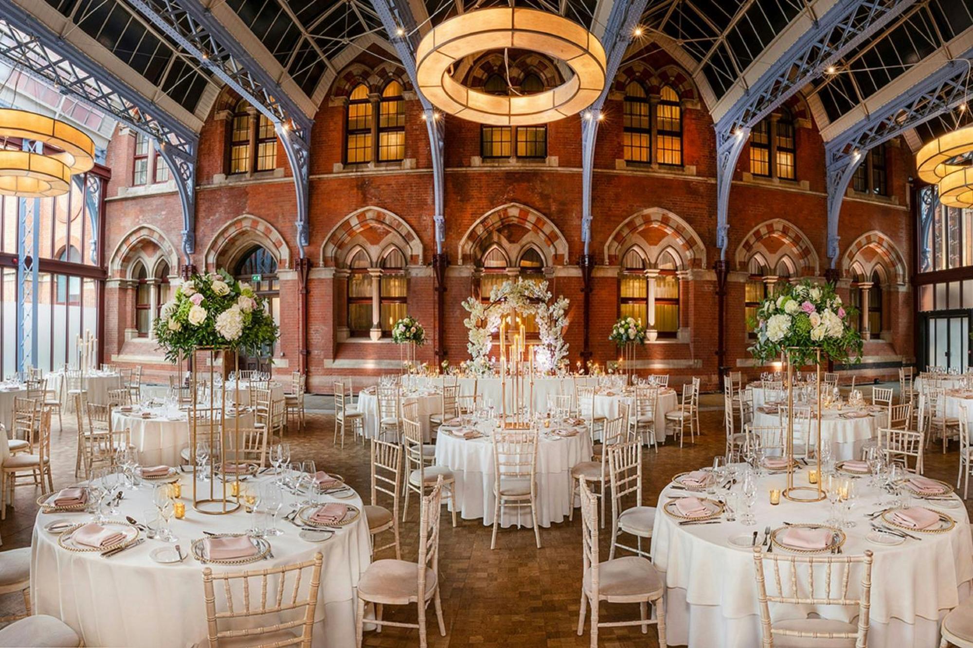 St. Pancras Renaissance Hotel לונדון מראה חיצוני תמונה The Great Hall at the Natural History Museum, London