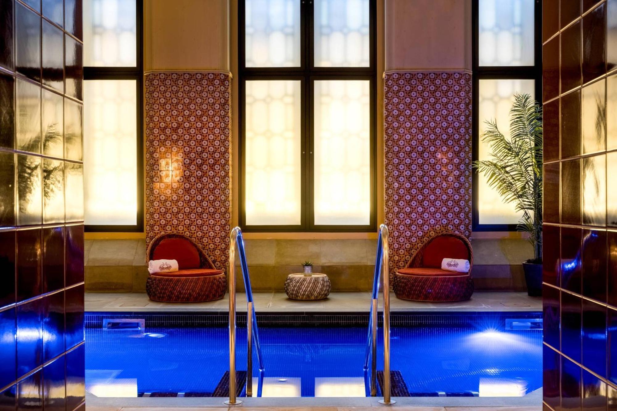 St. Pancras Renaissance Hotel לונדון מראה חיצוני תמונה The spa at The Ivy Spa