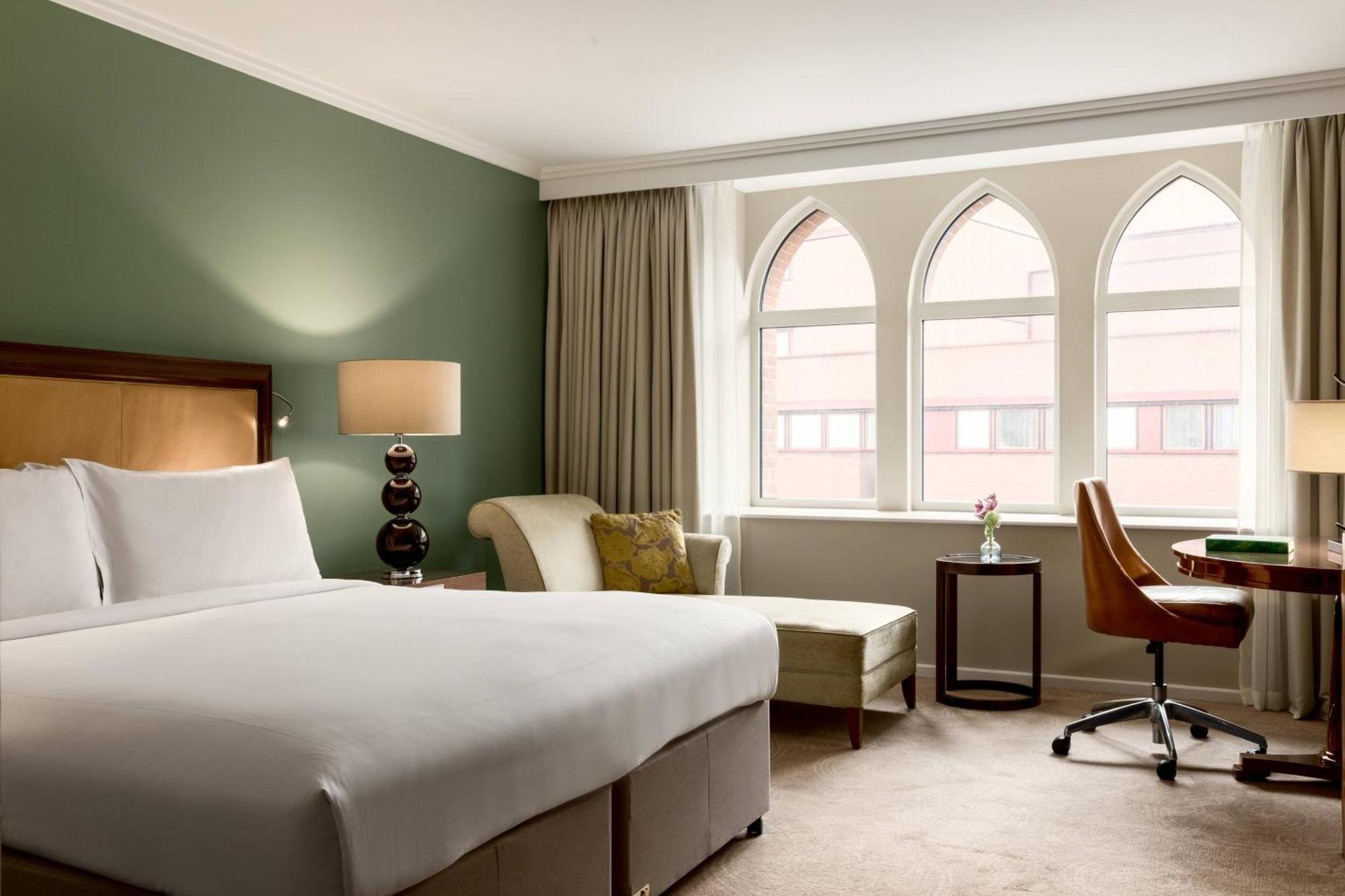 St. Pancras Renaissance Hotel לונדון מראה חיצוני תמונה A room at the hotel