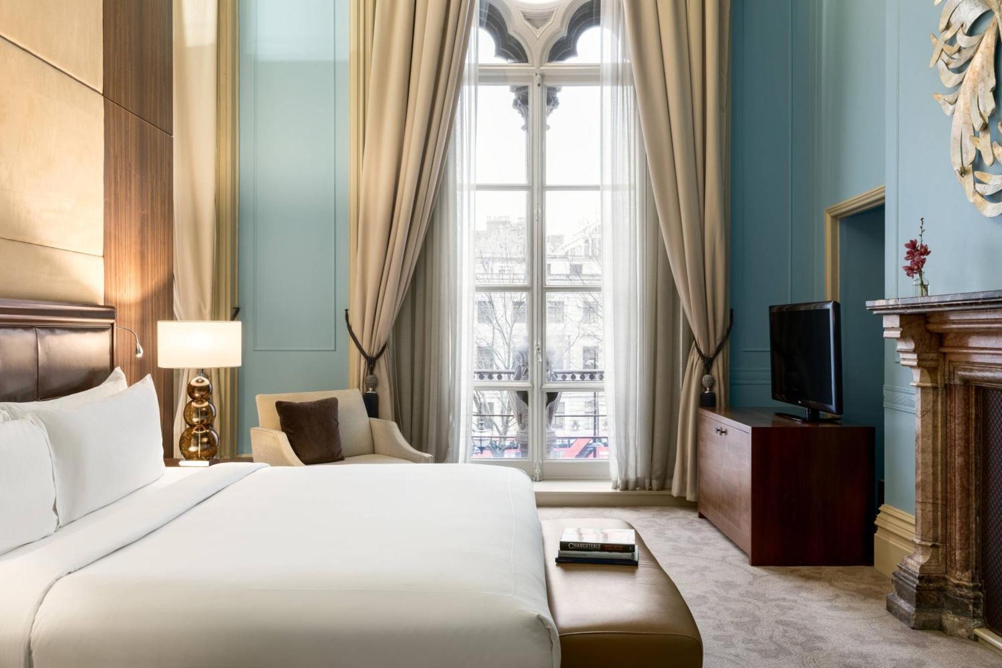 St. Pancras Renaissance Hotel לונדון מראה חיצוני תמונה A room at the hotel
